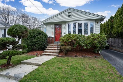 15 Homewood Avenue North Providence RI 02911