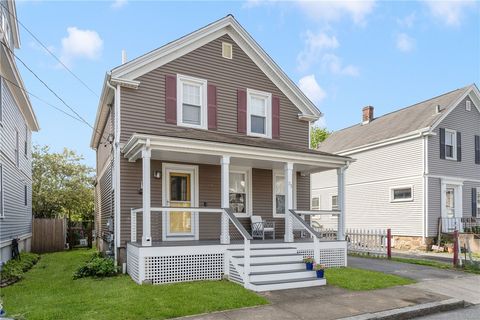 31 Russell Avenue Newport RI 02840