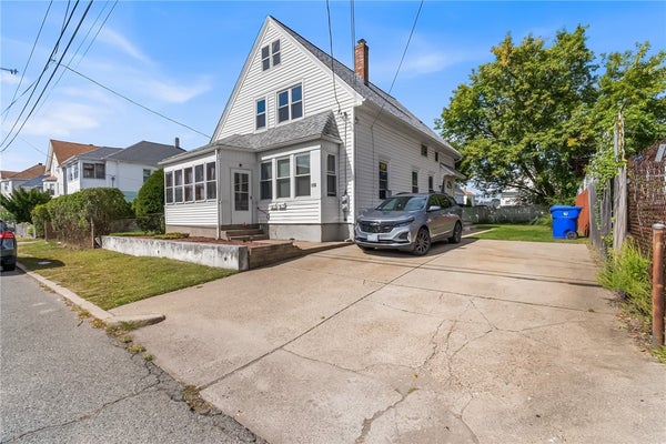 116 WEBSTER ST, PAWTUCKET, RI 02861 - Image 8a9f27aa64d8bfe56abaeba3f756207a/2764141287