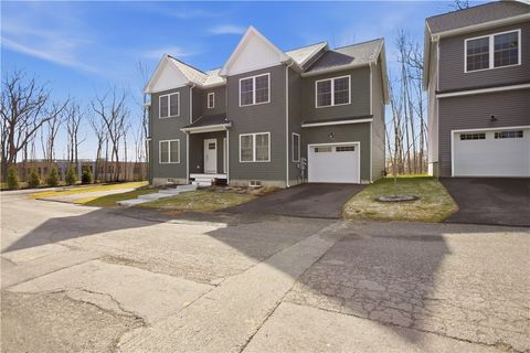 26 Kensington Way Johnston RI 02919