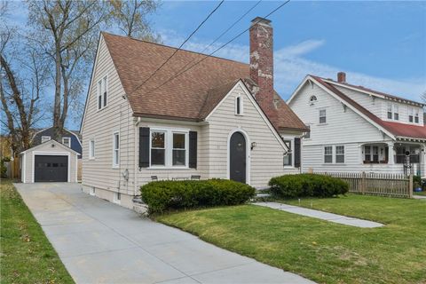 35 Barney Street East Providence RI 02916