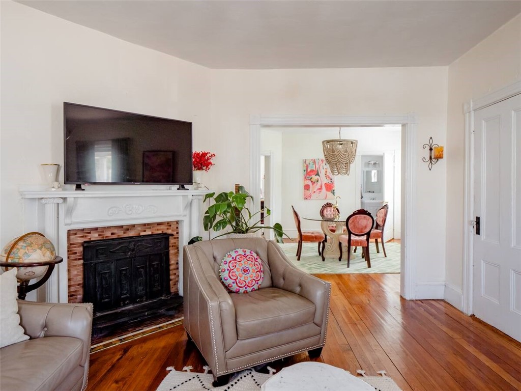 10 Carleton Street 14