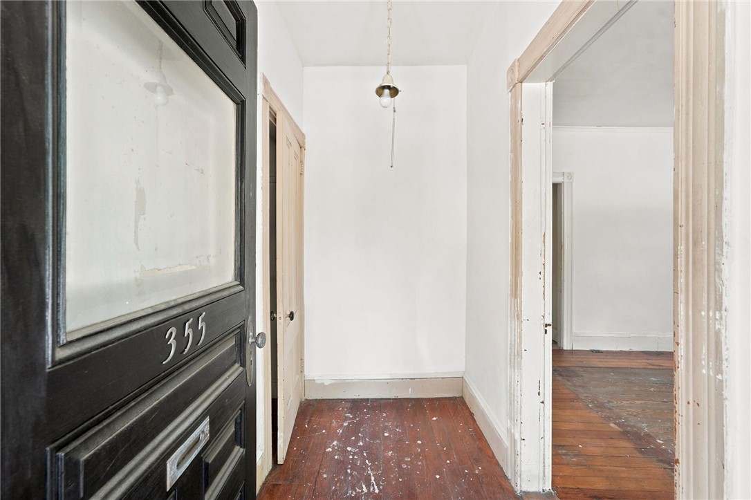355 Williams Street 357