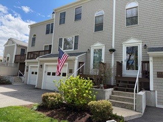 414 North Lane