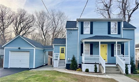 292 Sowams Road Barrington RI 02806