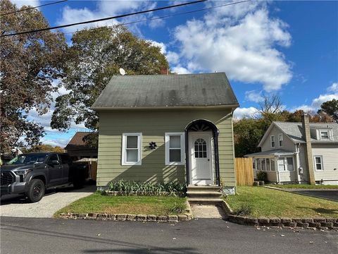 29 Brayton Street West Warwick RI 02893