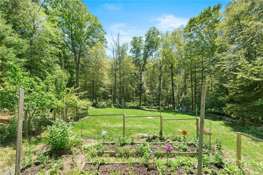 Richmond, Rhode Island 02892, United States, 3 Bedrooms Bedrooms, ,2 BathroomsBathrooms,Residential,Active,155595