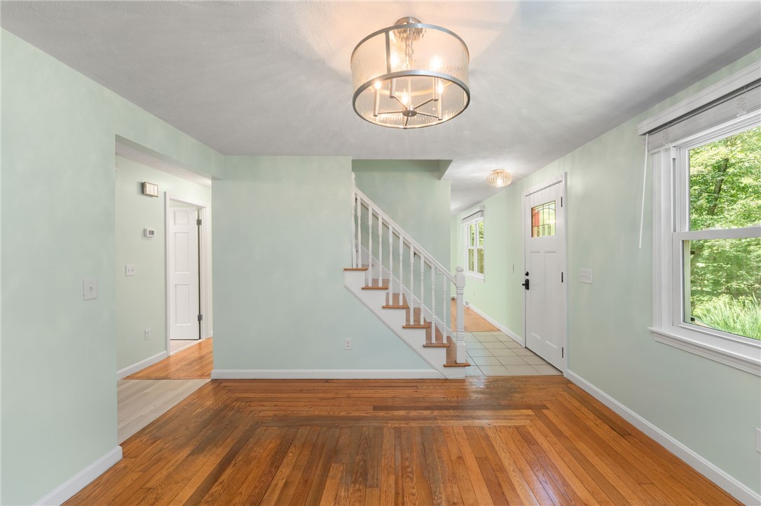 Richmond, Rhode Island 02892, United States, 3 Bedrooms Bedrooms, ,2 BathroomsBathrooms,Residential,Active,155595