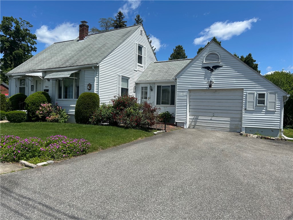 9 Linden Drive