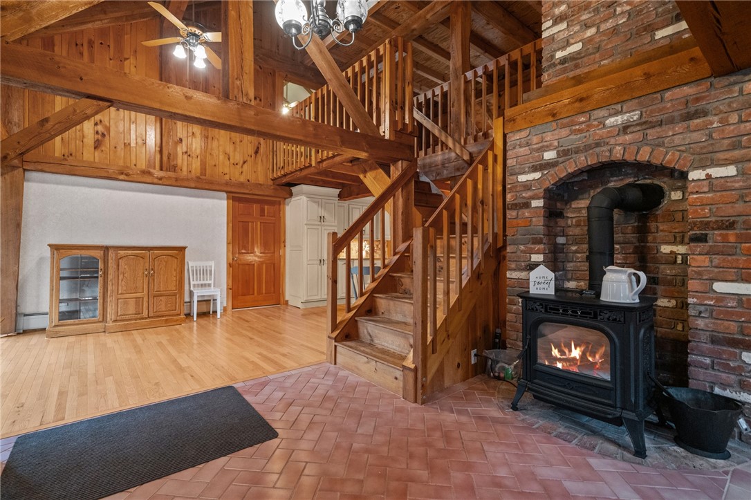 1055 Hartford Pike