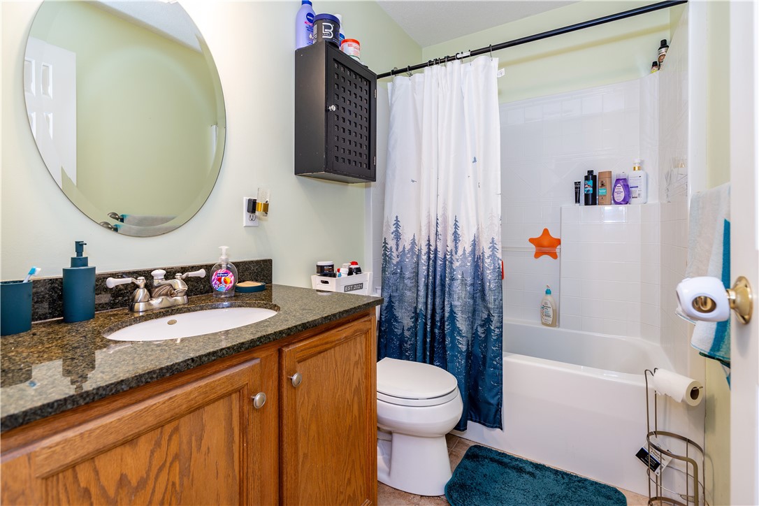 Coventry, Rhode Island 02816, United States, 3 Bedrooms Bedrooms, ,3 BathroomsBathrooms,Residential,Active,164298