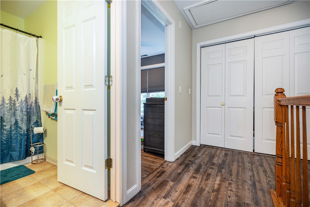 Coventry, Rhode Island 02816, United States, 3 Bedrooms Bedrooms, ,3 BathroomsBathrooms,Residential,Active,164298