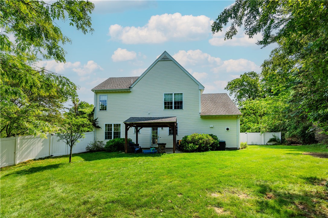 Coventry, Rhode Island 02816, United States, 3 Bedrooms Bedrooms, ,3 BathroomsBathrooms,Residential,Active,164298