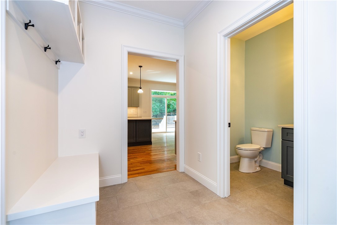 Warwick, Rhode Island 02818, United States, 4 Bedrooms Bedrooms, ,3 BathroomsBathrooms,Residential,Active,240396