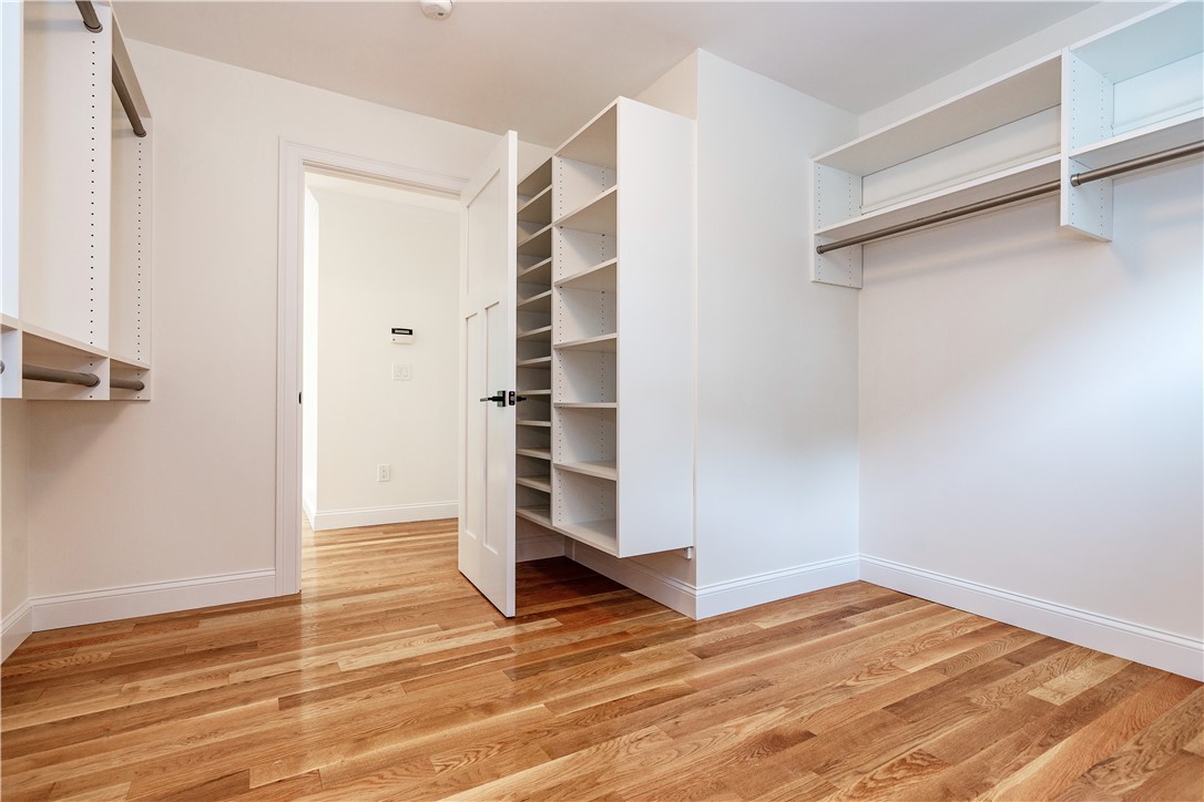 Warwick, Rhode Island 02818, United States, 4 Bedrooms Bedrooms, ,3 BathroomsBathrooms,Residential,Active,240396