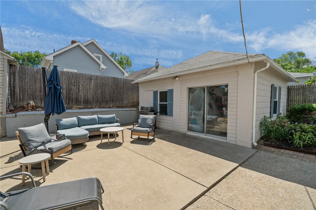 10 Denver Avenue