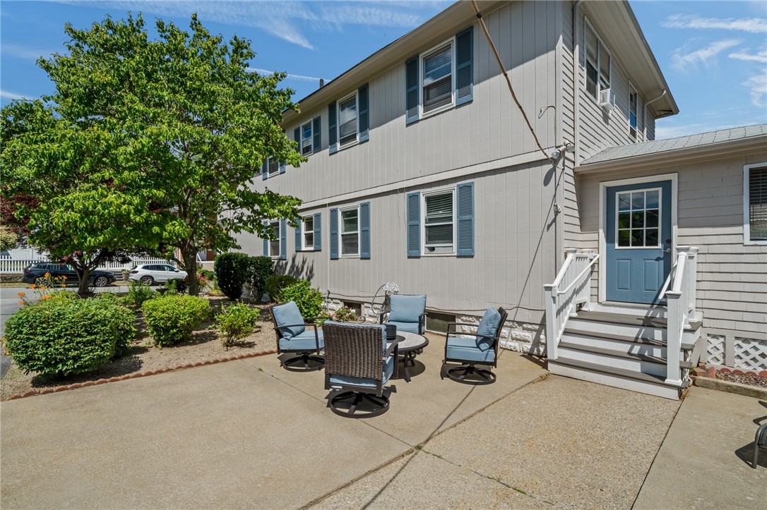 10 Denver Avenue