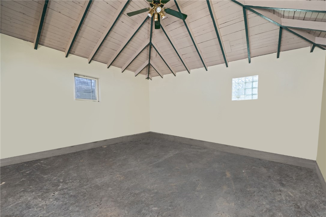 10 Denver Avenue