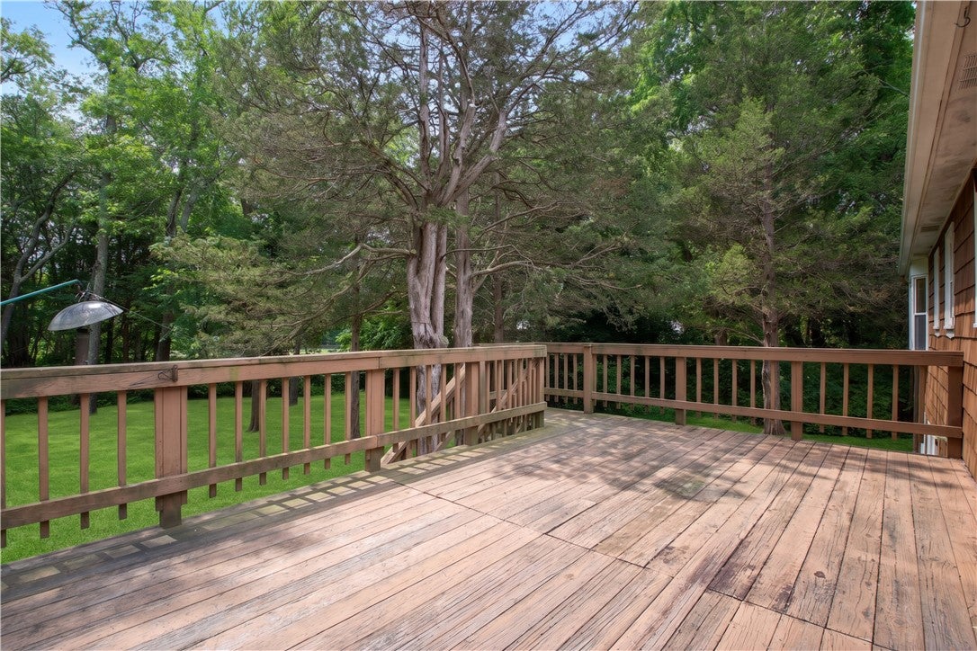102 Windward Walk