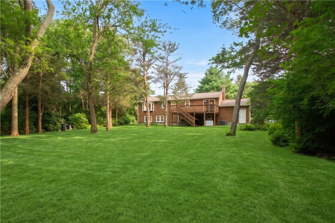 102 Windward Walk