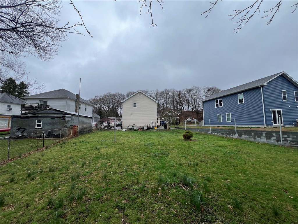 Coventry, Rhode Island 02816, United States, 4 Bedrooms Bedrooms, ,2 BathroomsBathrooms,Residential,Pending,115018