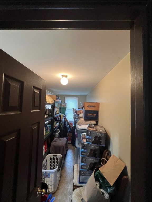 Coventry, Rhode Island 02816, United States, 4 Bedrooms Bedrooms, ,2 BathroomsBathrooms,Residential,Pending,115018