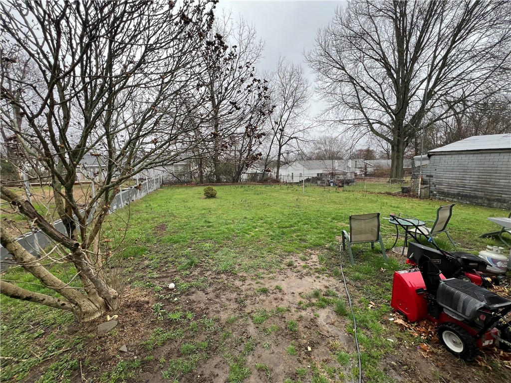 Coventry, Rhode Island 02816, United States, 4 Bedrooms Bedrooms, ,2 BathroomsBathrooms,Residential,Pending,115018