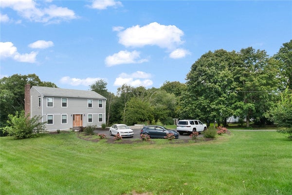 151 HOPE RD, CRANSTON, RI 02921 - Image 8d661bdd4bf268ce446a97d088d7d4fa/1903623861