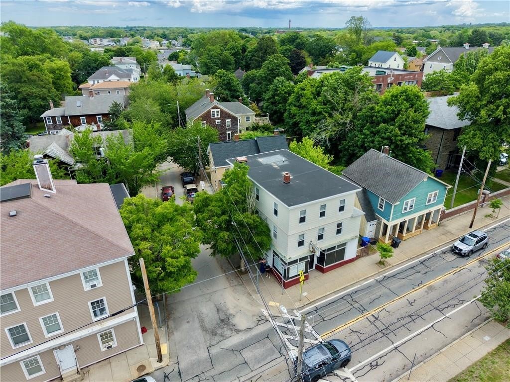 348 Main Street 2