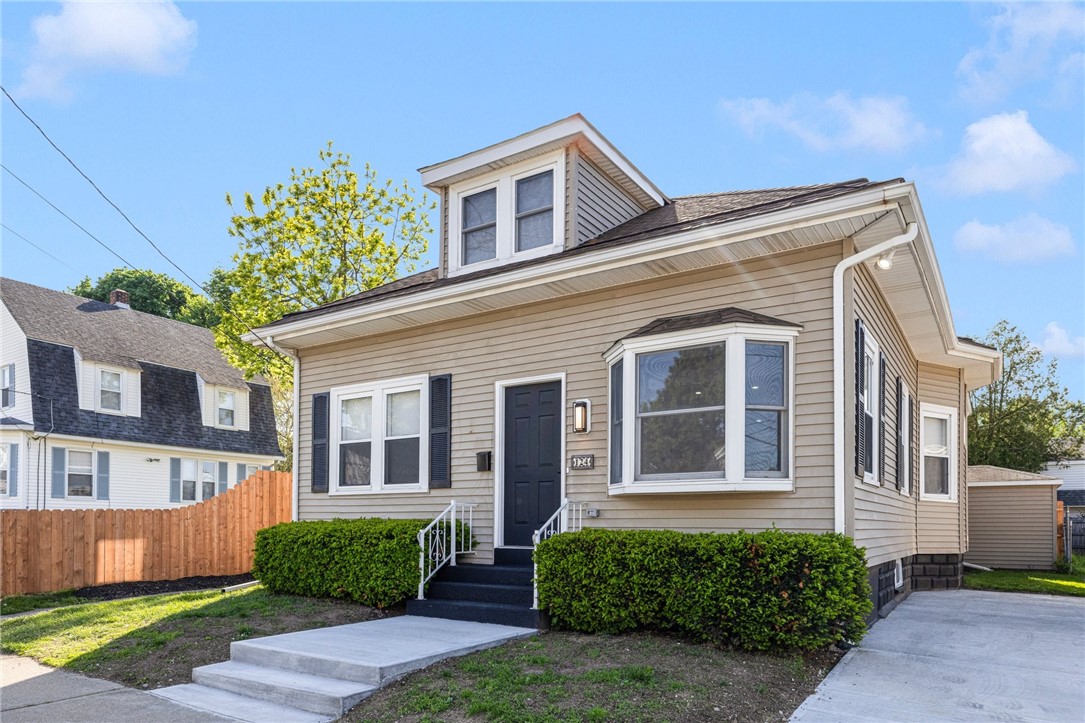 124 Vine Street