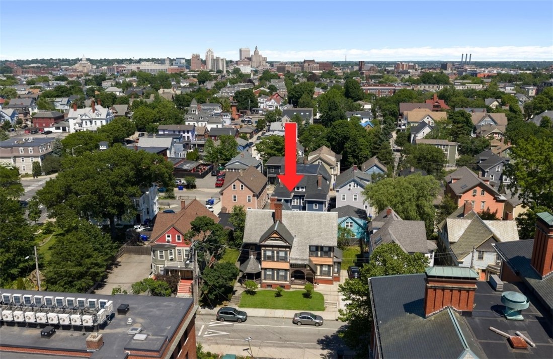 20 Bainbridge Avenue