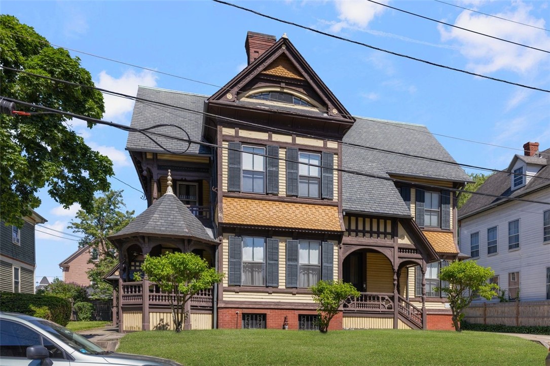 20 Bainbridge Avenue