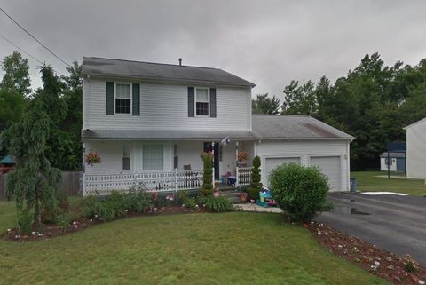Single Family Residence in Johnston RI 51 Oak Hill Drive.jpg