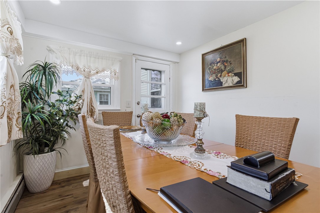 4 Rosemont Avenue