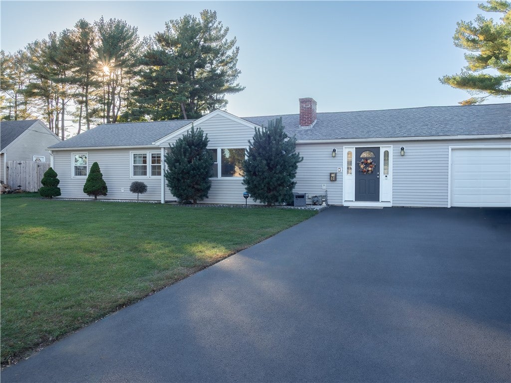 61 Fairfax Drive