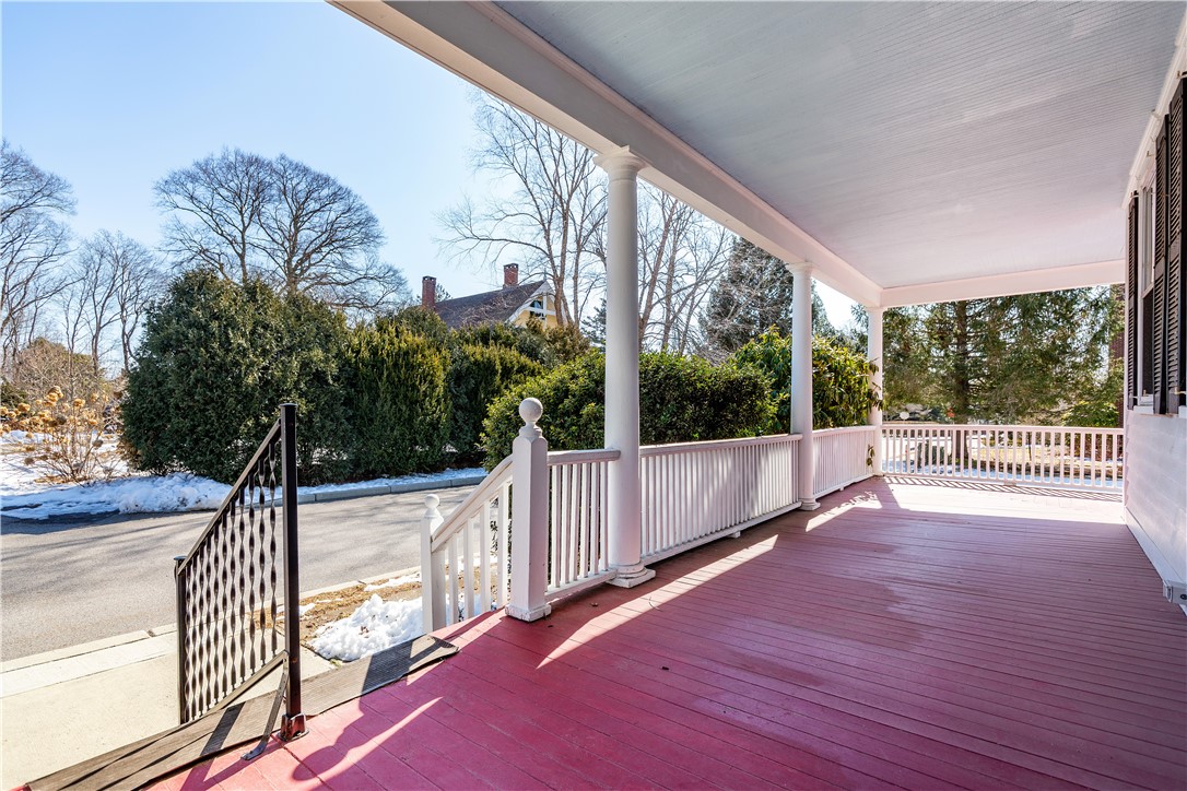 East Greenwich, Rhode Island 02818, United States, 4 Bedrooms Bedrooms, ,2 BathroomsBathrooms,Residential,Pending,79881