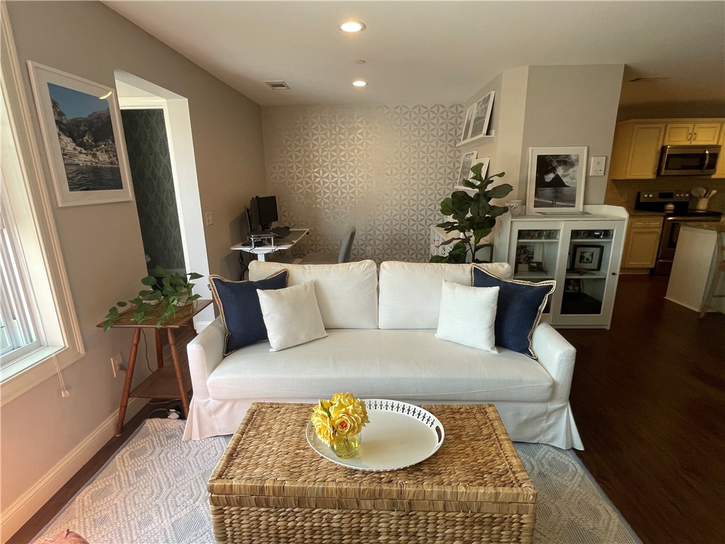 60 Saw Mill Drive 303