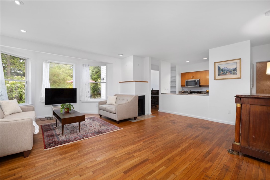 421 Bellevue Avenue 2A