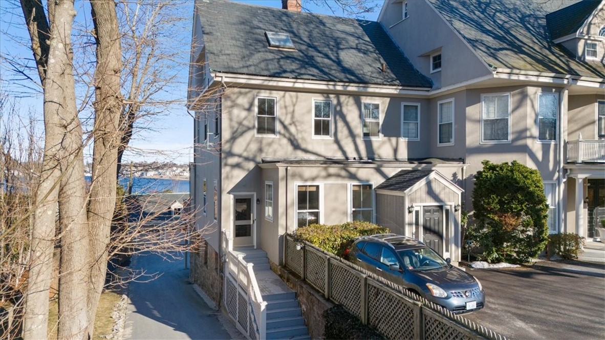 360 Gibbs Avenue 6