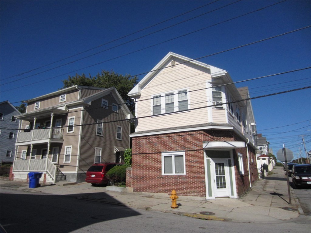 25 31 Moore Street