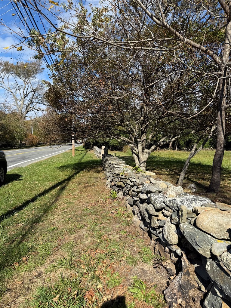536 West Main Road