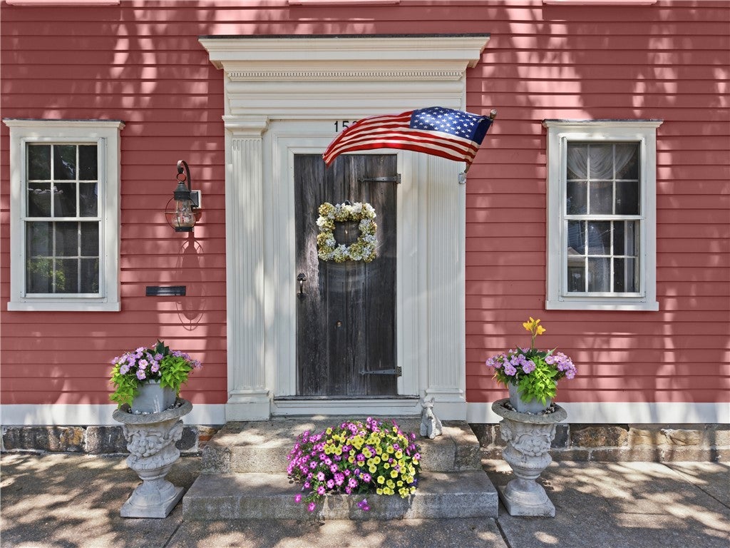 152 Main Street