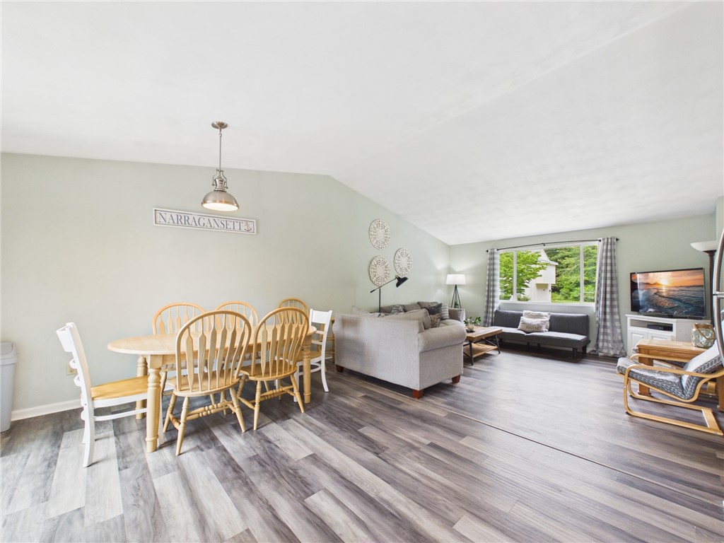 52 Meadowrue Trail