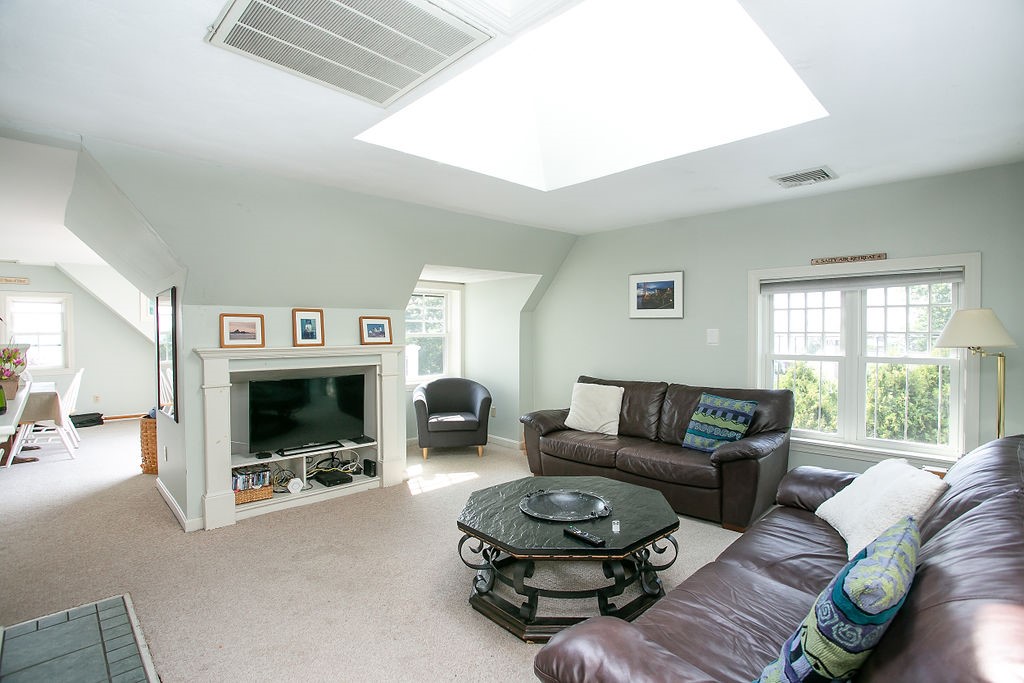 1 Seaview Avenue 4