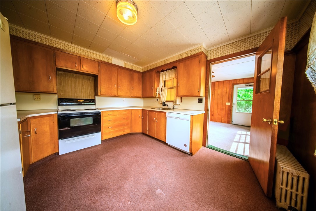 102 Buttonwoods Avenue