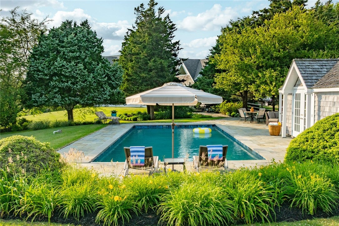 1003 Fort Getty Road