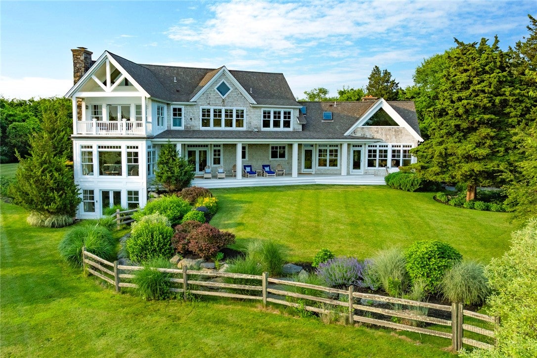 1003 Fort Getty Road
