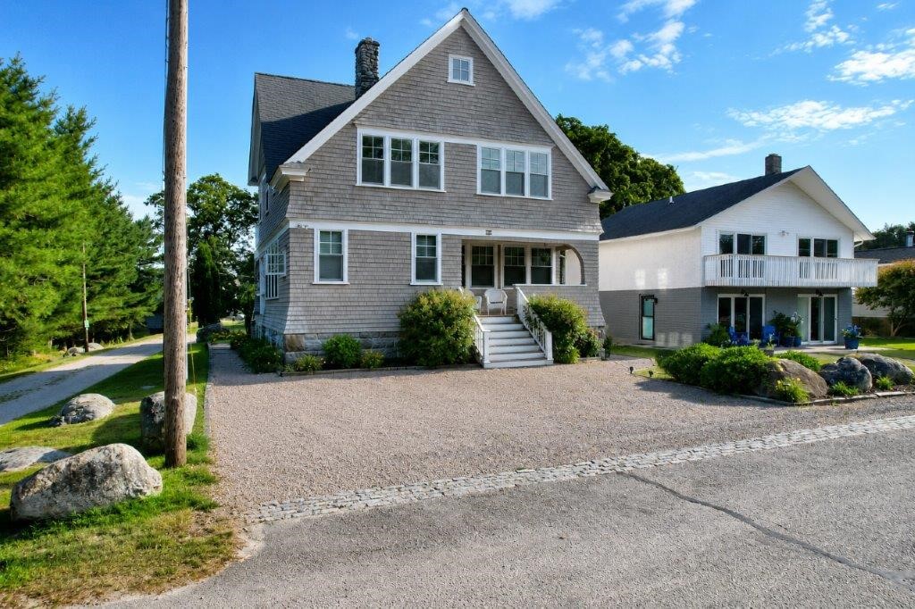 91 Twin Peninsula Avenue