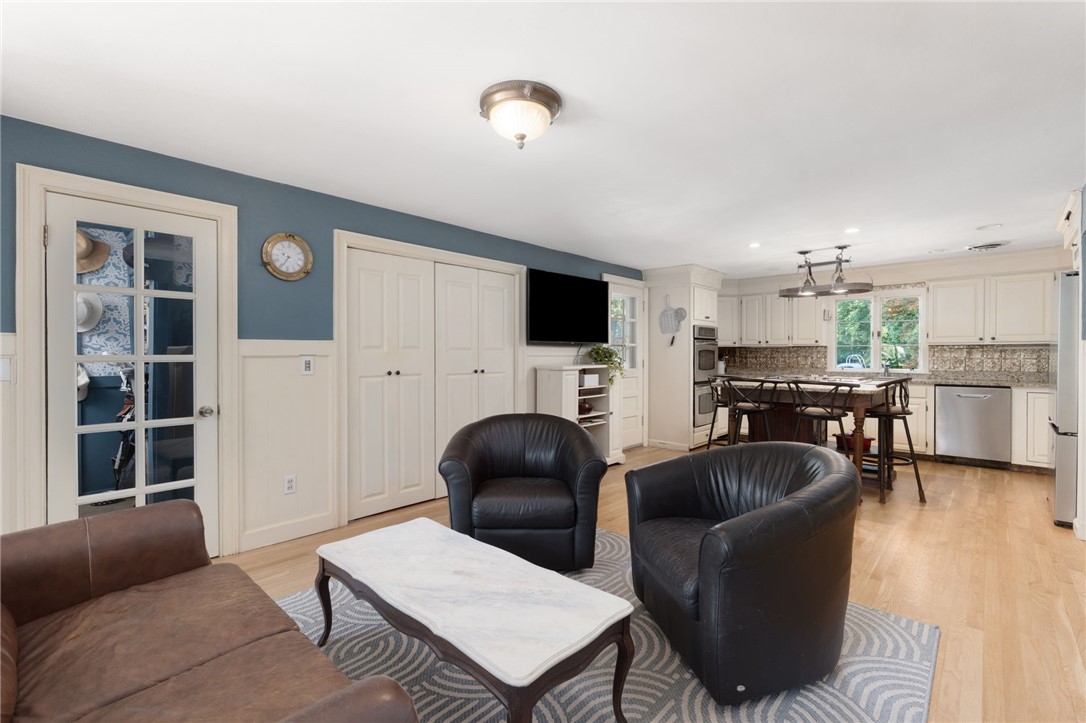 1 Gladridge Drive