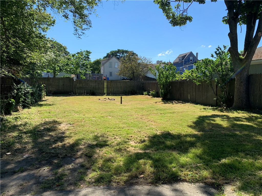 15 Third School Street 2